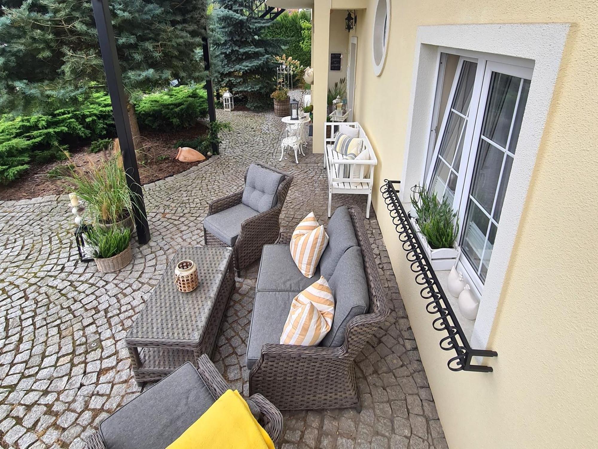 Apartamenty "La Villa" Z Klimatyzacja, Ogrodem, Parkingiem, Blisko Centrum Kudowa Zdroj Exterior photo